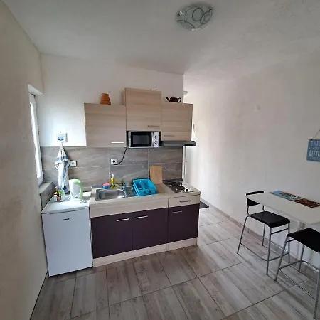 Apartment Benjak *