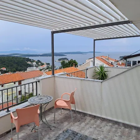 Benjak Daire Hvar Town