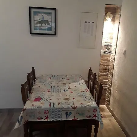 Benjak *